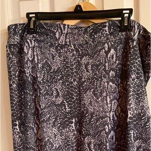 Forever 21 snakeskin leggings size 3x